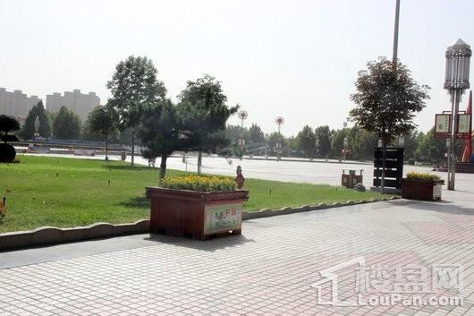 润江翡丽公馆配套图