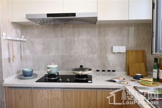 陆合玖隆样板间