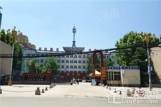 蓝郡绿都配套图