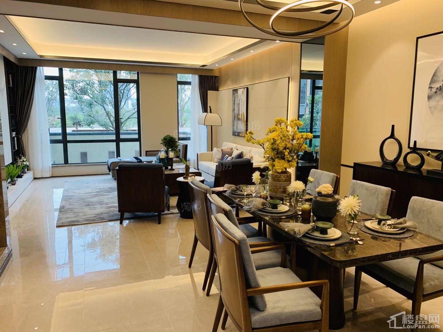 海伦堡千江阅样板间