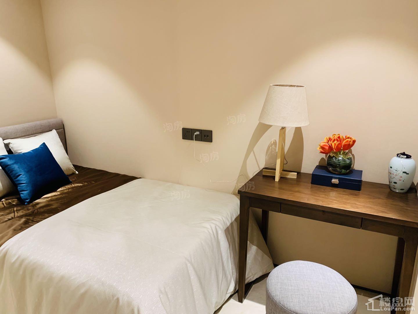 海伦堡千江阅样板间