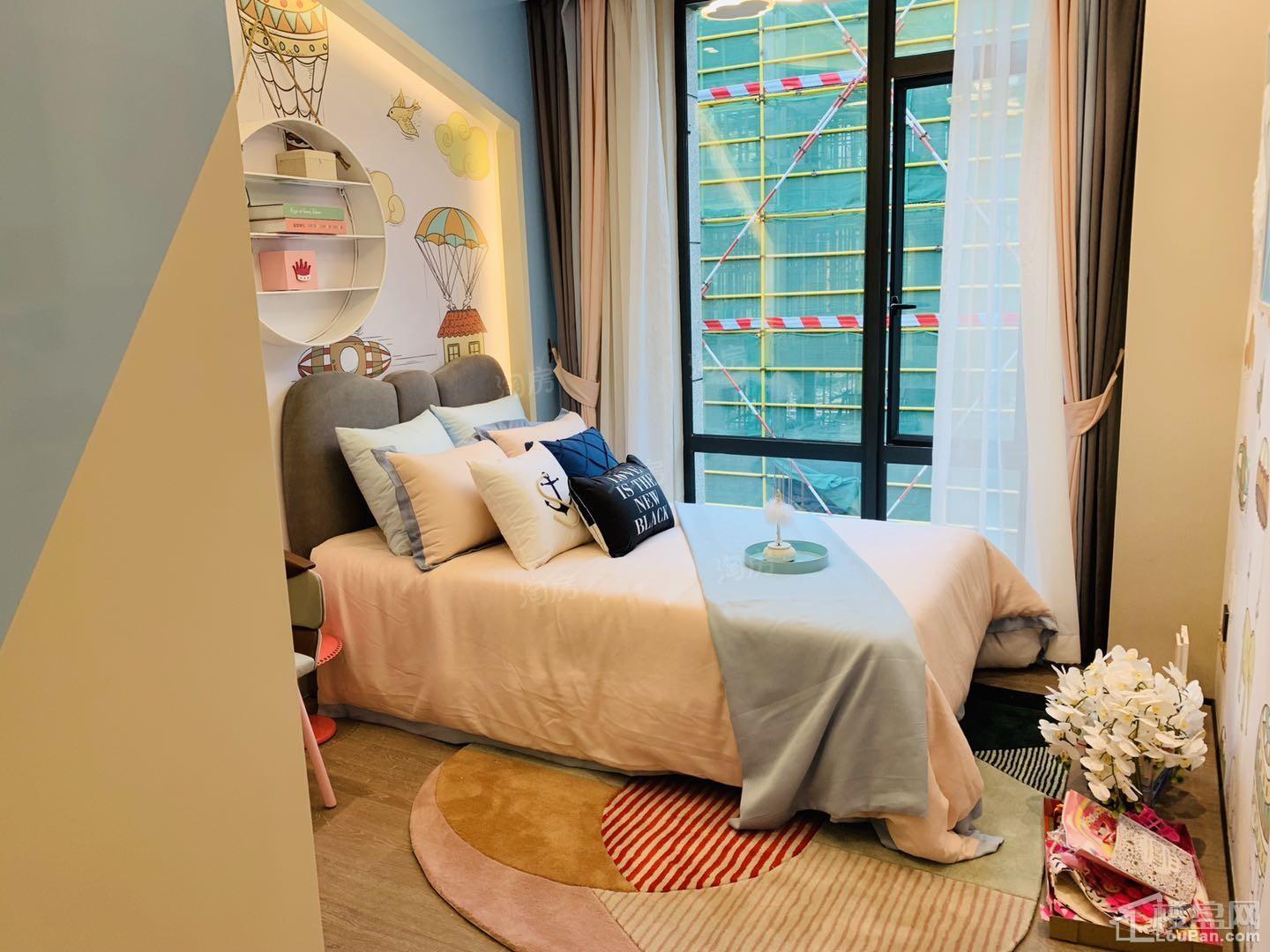 海伦堡千江阅样板间