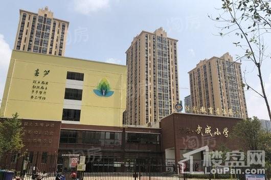 万彩城市花园实景图