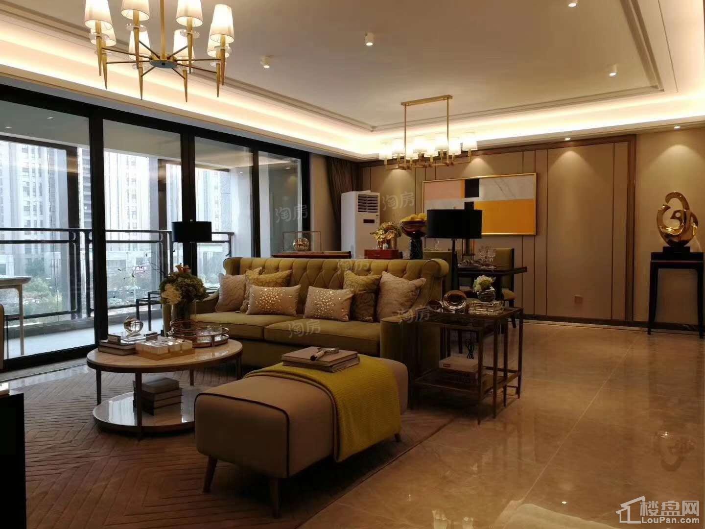 雅居乐富春山居样板间