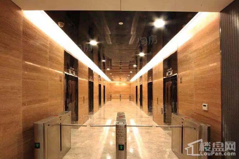 苏州高新广场实景图