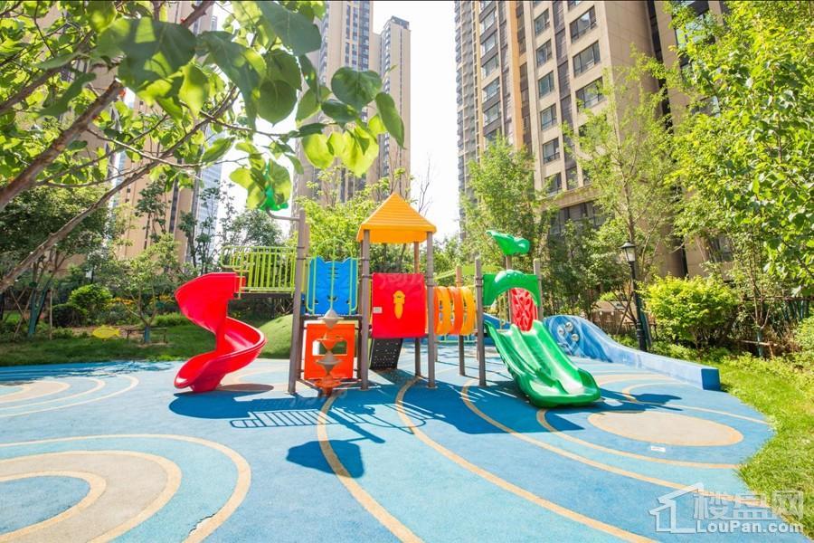 保利大都会实景图