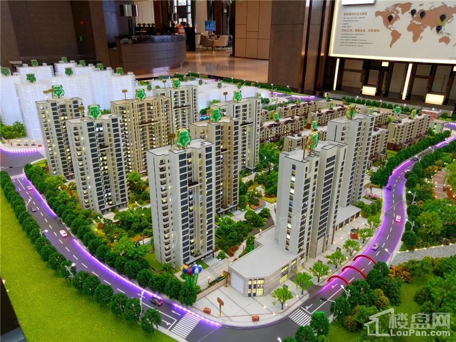 万科翡翠公园实景图