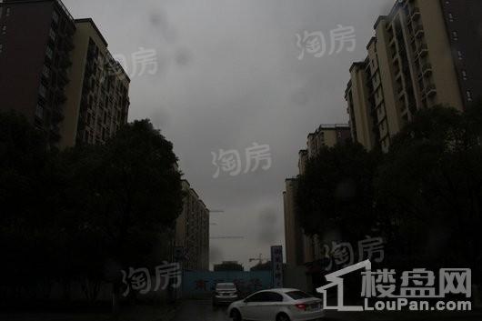 建屋天著实景图