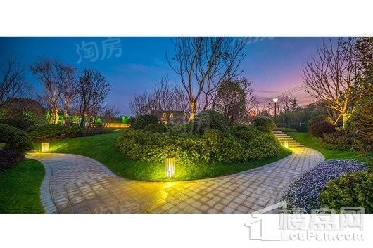 银城·致享城实景图