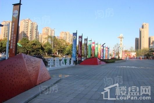 新城吾悦广场实景图