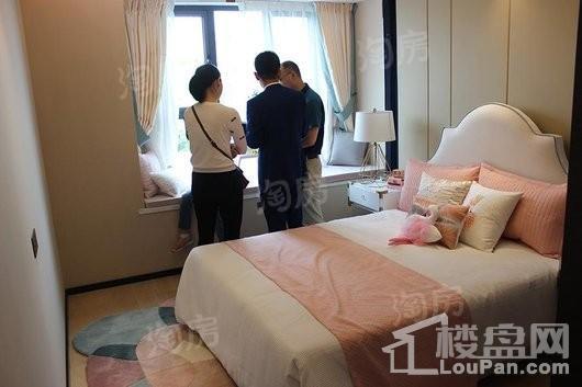 美的合景·公园天下样板间