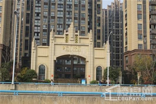 半岛公馆配套图