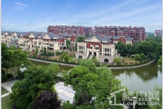 保利中央公园实景图