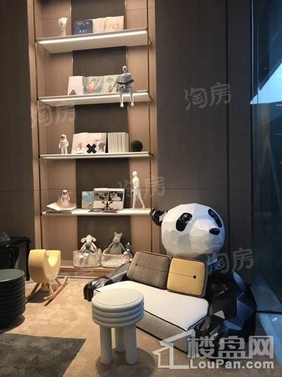 卓越樾山府实景图