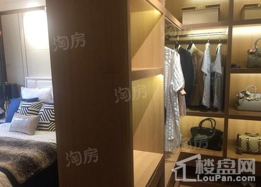 保利罗兰香谷样板间