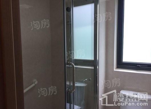 保利罗兰香谷样板间