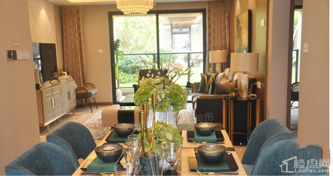 绿都新力青云府样板间