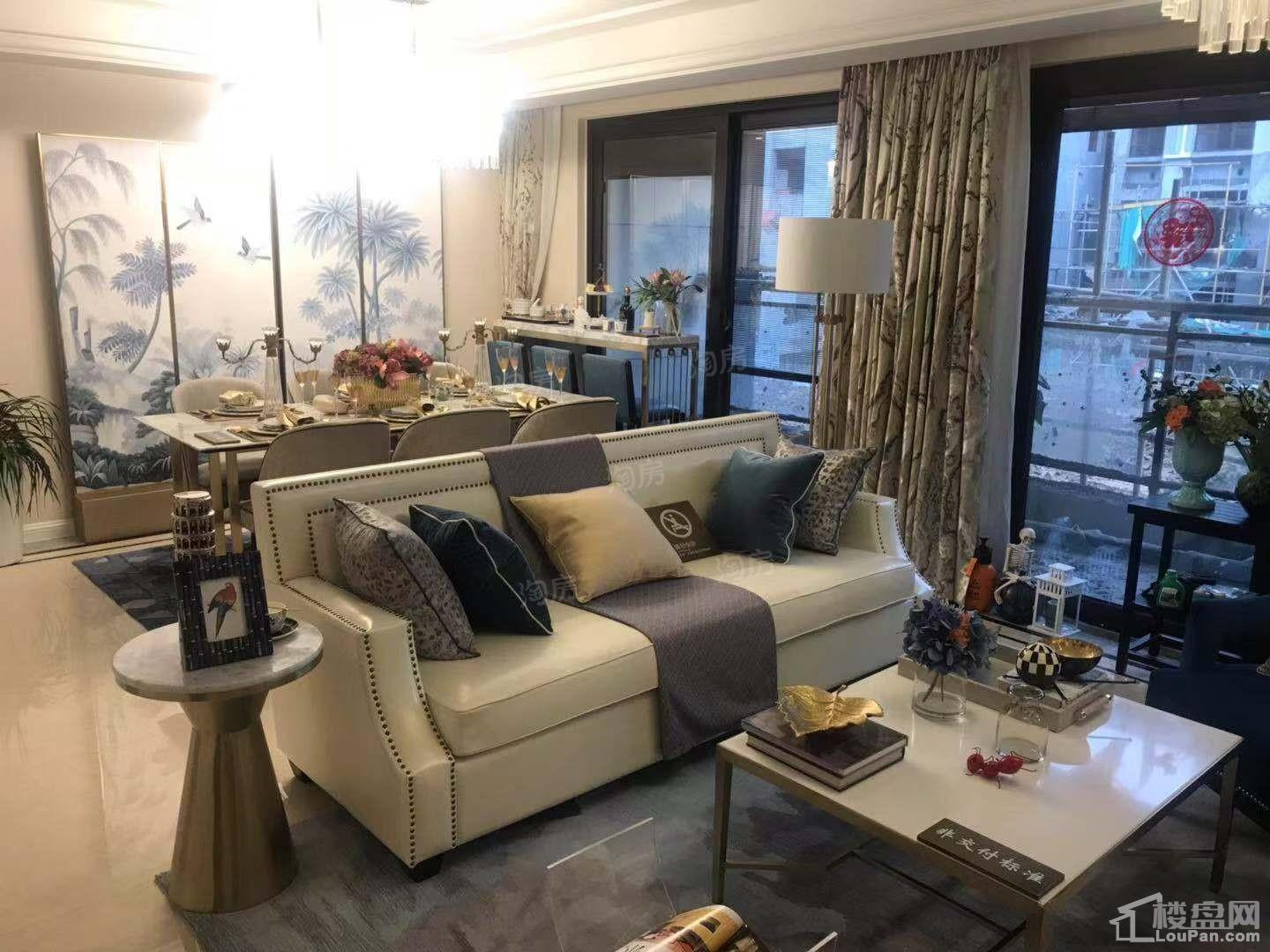 蓝光雍锦园样板间