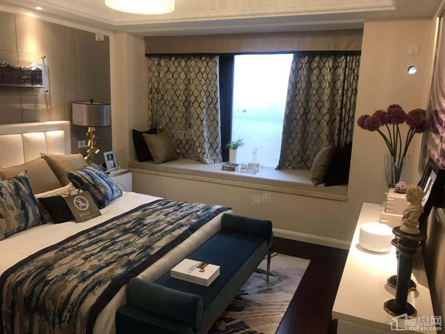 蓝光雍锦园样板间