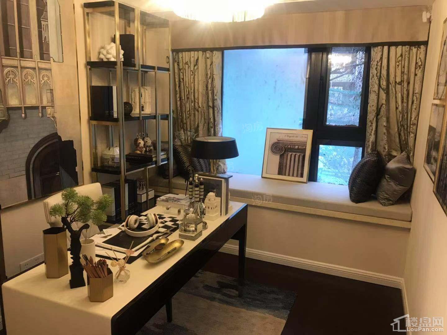 蓝光雍锦园样板间