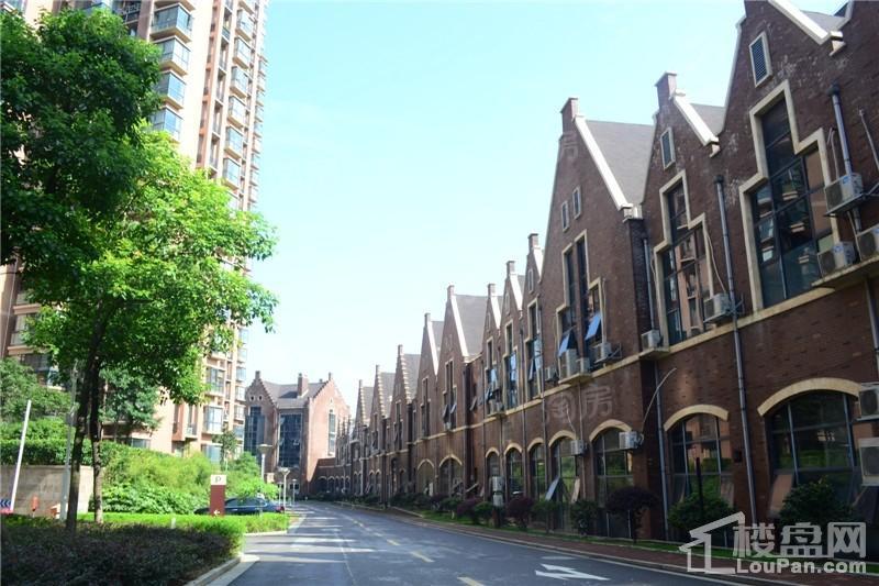 珠江东方明珠实景图