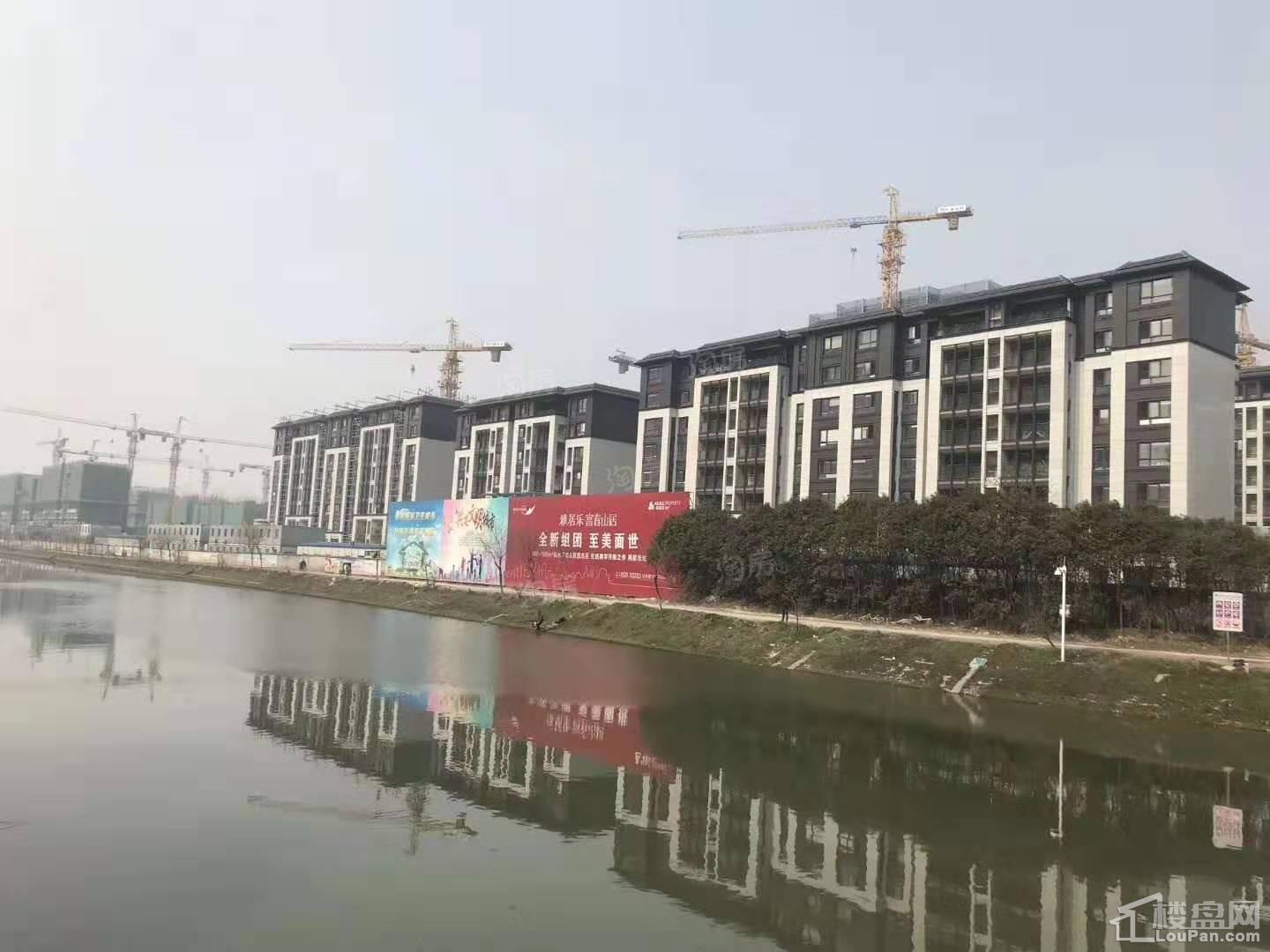 雅居乐富春山居实景图