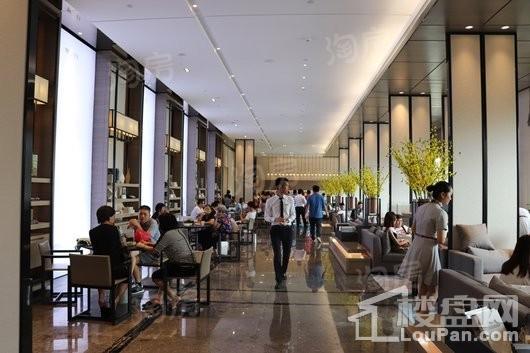 时代英之皇·廊桥实景图
