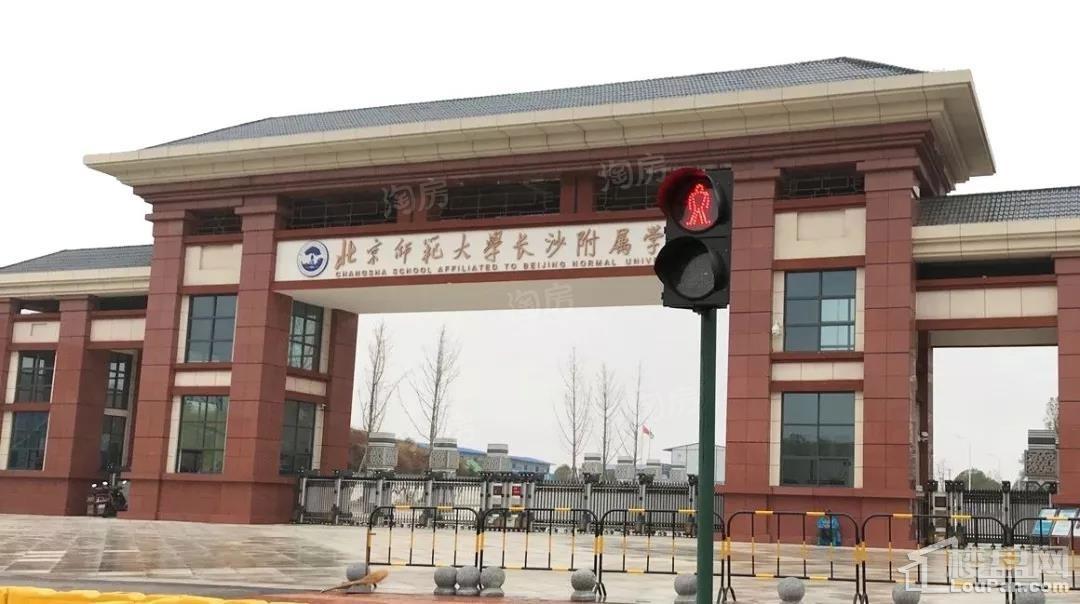 和泓桃李春风配套图