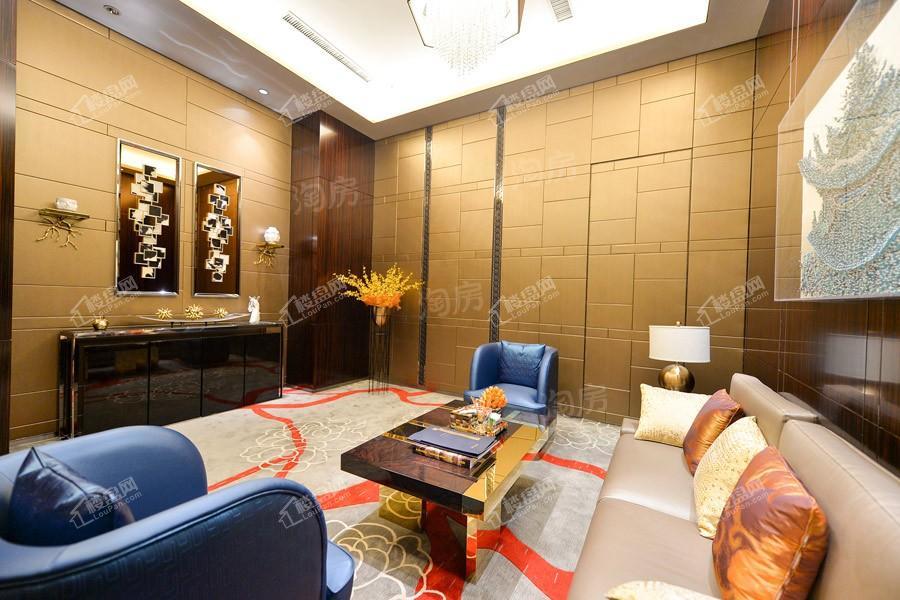 宝能GFC实景图