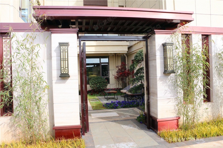 东旭御山湖样板间