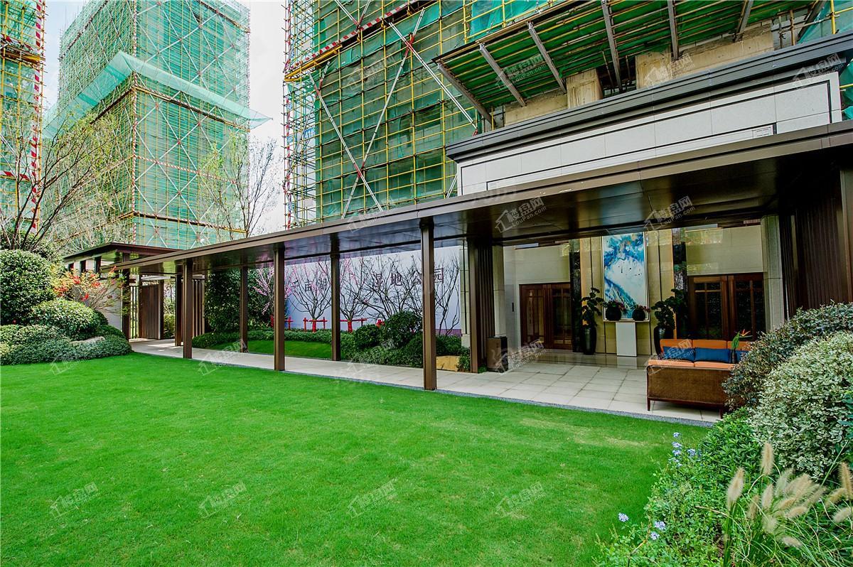 红星金义天铂实景图