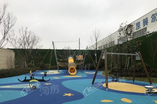 银城·致享城实景图