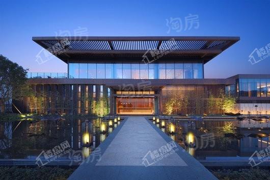 联发红墅东方别墅实景图