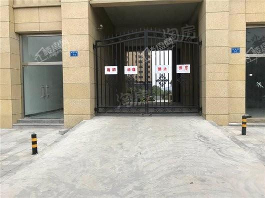 怡馨华庭商铺实景图
