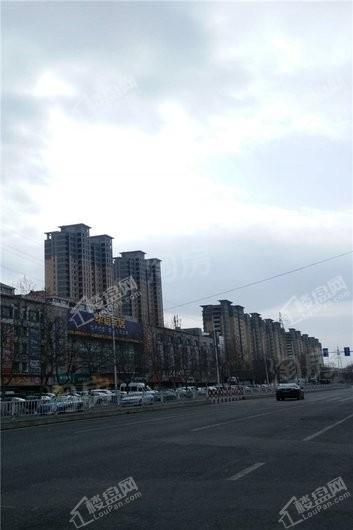 华信邻里街实景图