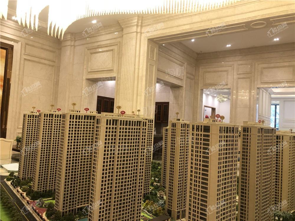 绿城·春江明月实景图