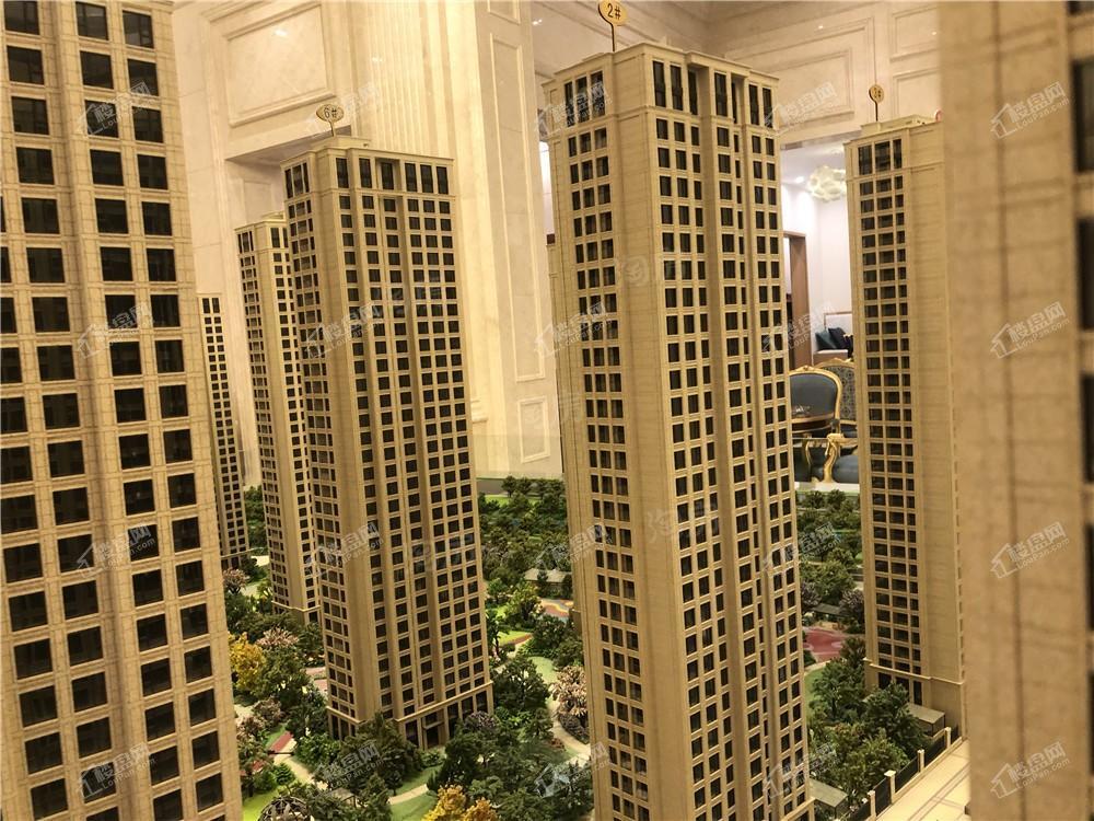 绿城·春江明月实景图