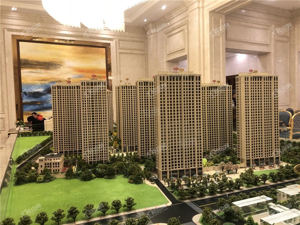 绿城·春江明月实景图