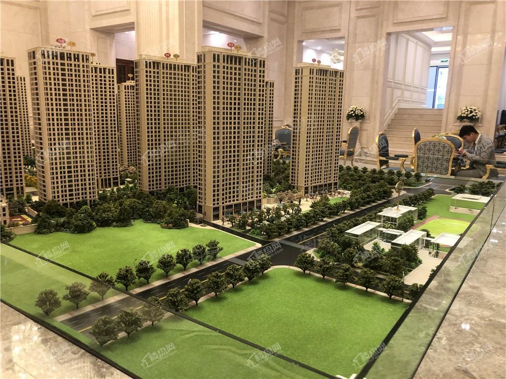 绿城·春江明月实景图