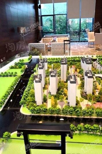 翡翠公园实景图