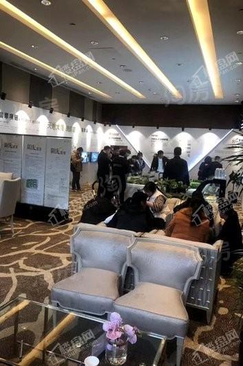 翡翠公园实景图