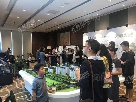 翡翠公园实景图