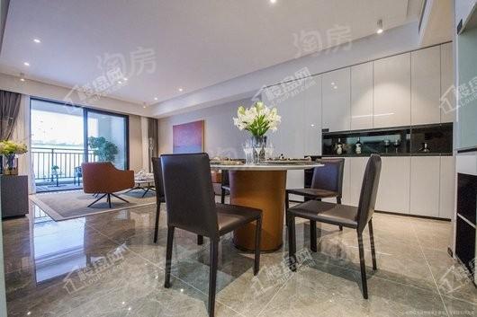 翡翠公园样板间