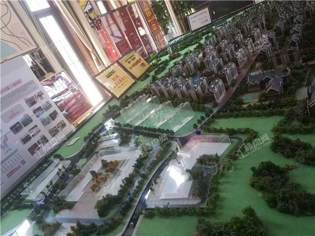 俊发九夏云水实景图