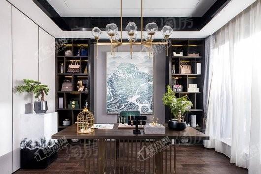 金辉中央云著实景图