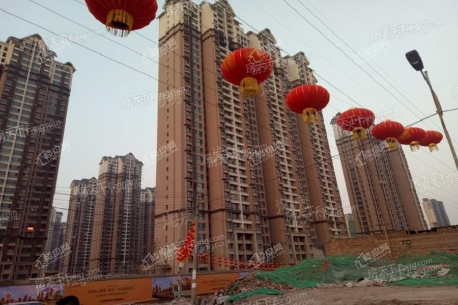 视界城中央大街实景图