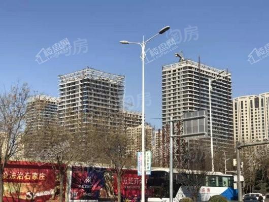 中冶盛世广场实景图