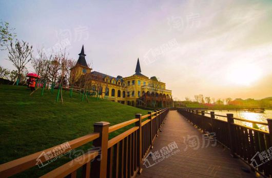 武汉恒大科技旅游城实景图