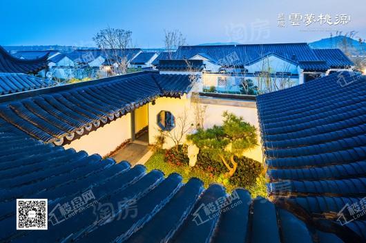蓝城·云梦桃源小镇实景图