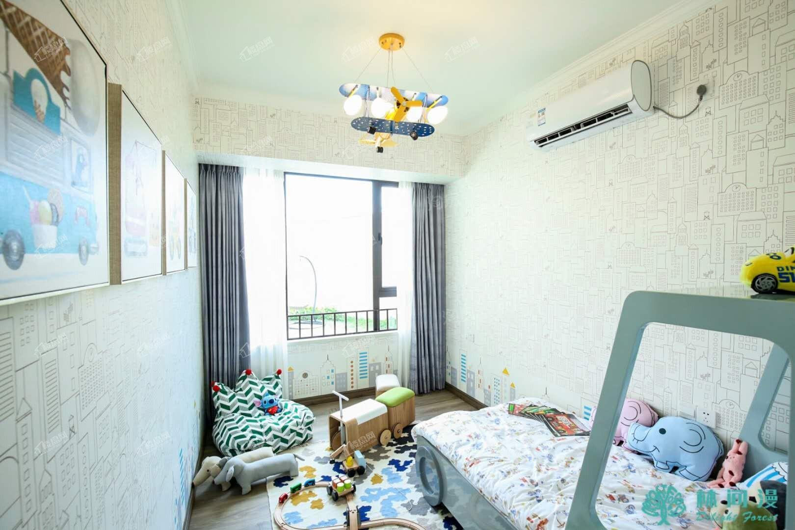 中南林间漫样板间